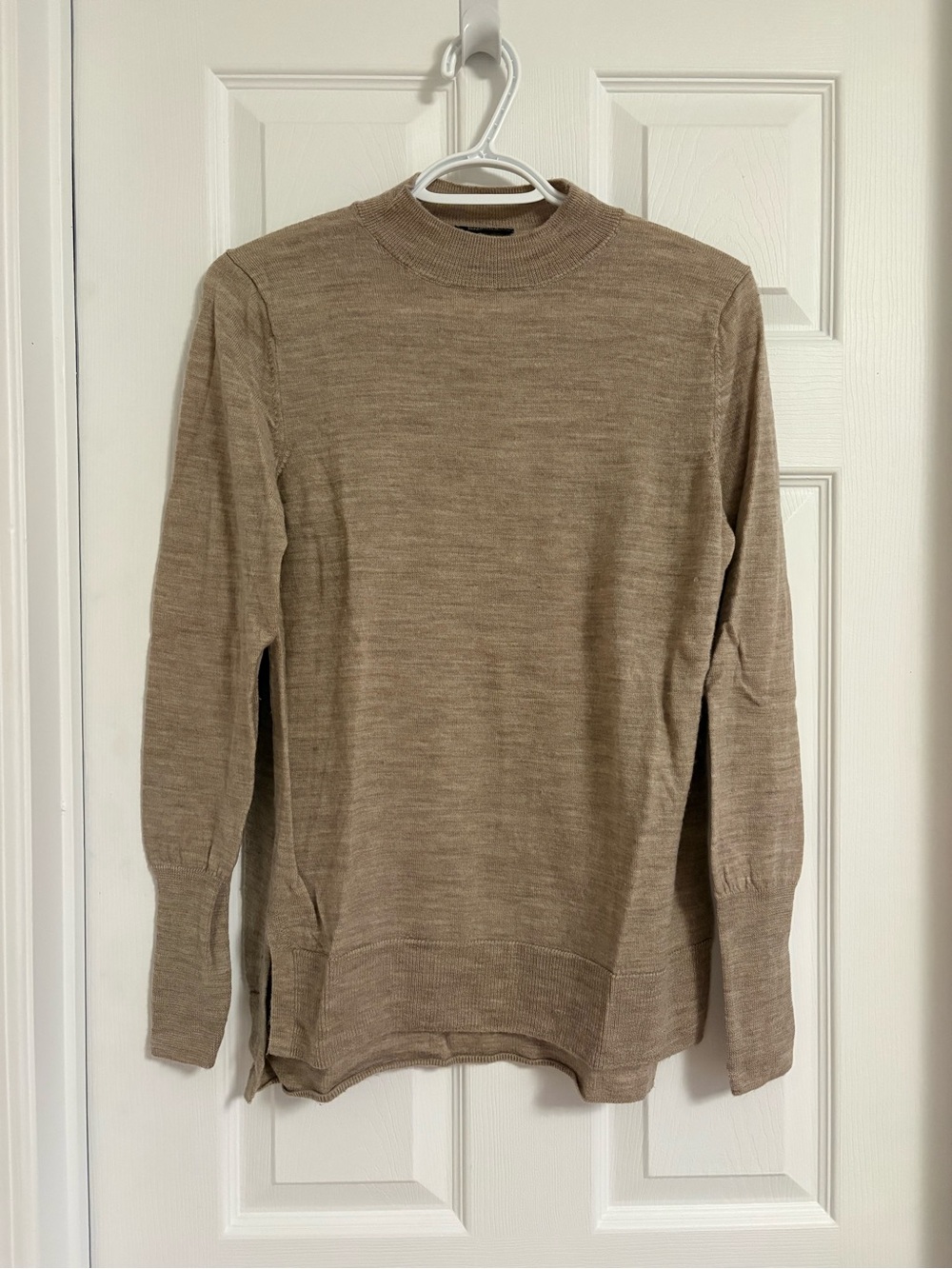 Badgley Mischka Womans Crewneck Sweater in Beige Brown